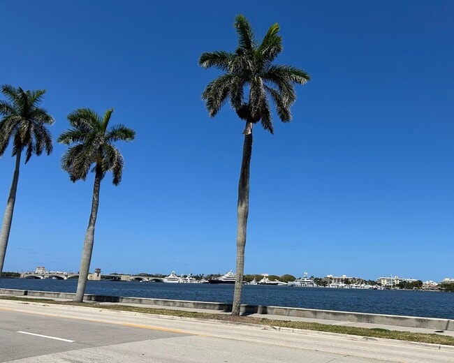 1601 S Flagler Dr in West Palm Beach, FL - Foto de edificio - Building Photo