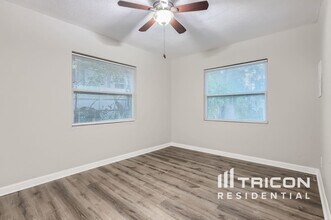 521 40th Ave S in St. Petersburg, FL - Building Photo - Building Photo