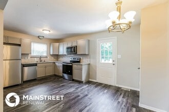 1104 NE Lindsay Ave in Lee's Summit, MO - Building Photo - Building Photo