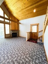 4663 Marsh Hawk Dr in Klamath Falls, OR - Building Photo - Building Photo