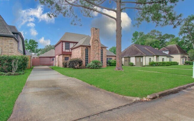 5339 Holly View Dr in Houston, TX - Building Photo - Building Photo