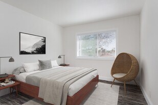 Palm Court Apartments in San Jose, CA - Building Photo