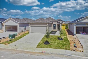 3423 Old Almonte Dr in San Antonio, TX - Building Photo