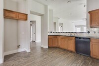 10527 Friars Hill photo'