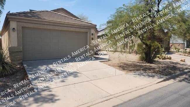 23804 N High Dunes Dr in Florence, AZ - Foto de edificio - Building Photo