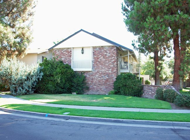 4254 N Bengston Ave in Fresno, CA - Building Photo - Building Photo