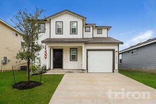 13215 Winemaker Dr in San Antonio, TX - Building Photo