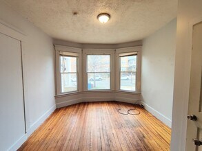 1644 Chapel St in New Haven, CT - Building Photo - Building Photo