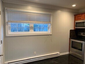 817 Long Island Ave in Deer Park, NY - Building Photo - Building Photo