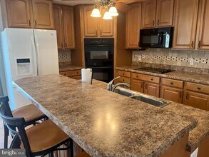 1217 Hilltop Dr in Annapolis, MD - Building Photo - Building Photo