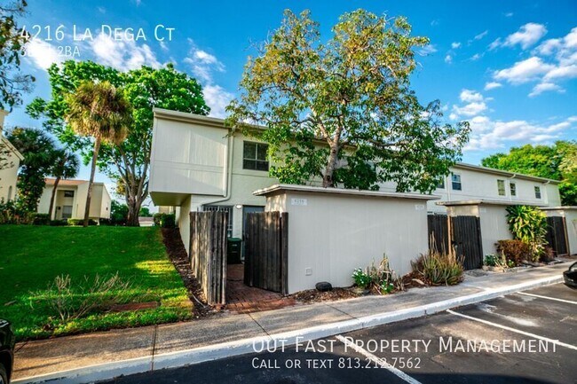 4216 La Dega Ct in Tampa, FL - Building Photo - Building Photo