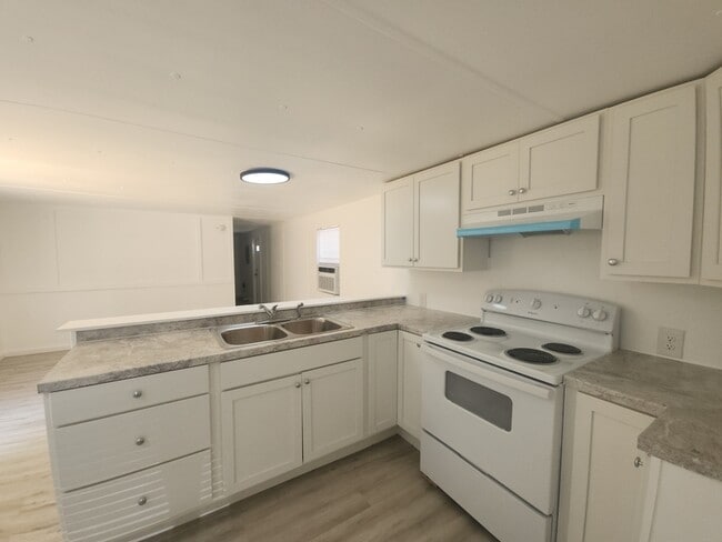 property at 678 Denton Blvd NW