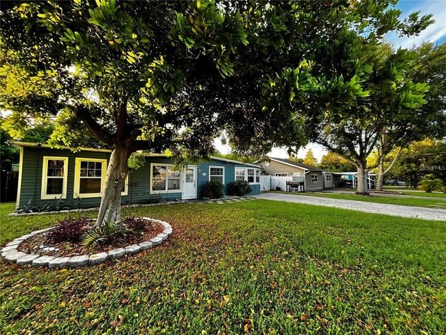 6710 Kingswood Dr N in St. Petersburg, FL - Building Photo - Building Photo