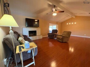 1007 Arthur St in Burkburnett, TX - Building Photo - Building Photo