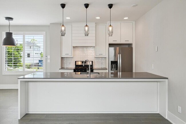 1015 E 27th St in Houston, TX - Building Photo - Building Photo
