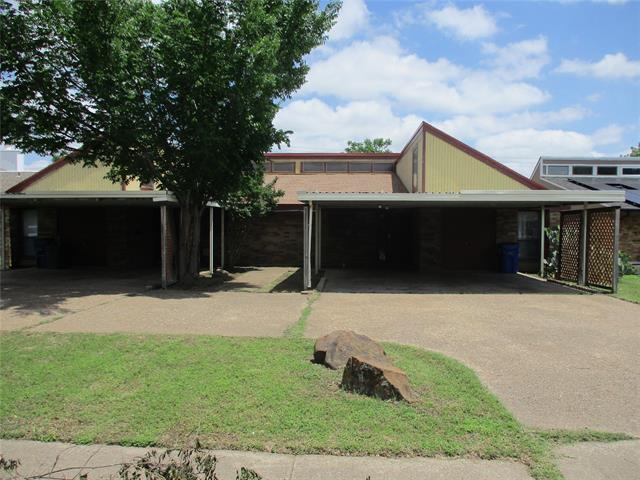 property at 203 Yorkshire Ct