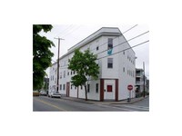 195-201 Main St in Warren, RI - Foto de edificio - Building Photo