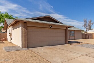 1002 W Villa Rita Dr in Phoenix, AZ - Building Photo - Building Photo