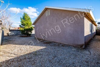 2439 Harrod Ave in Kingman, AZ - Building Photo - Building Photo