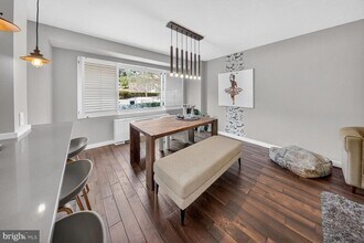 4201 Cathedral Ave NW in Washington, DC - Building Photo - Building Photo