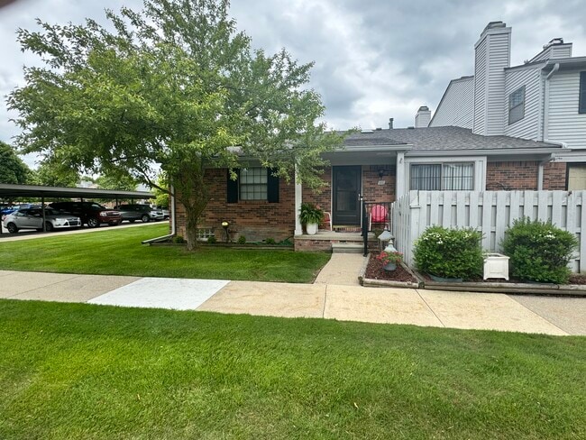 property at 43598 Arbor Way W