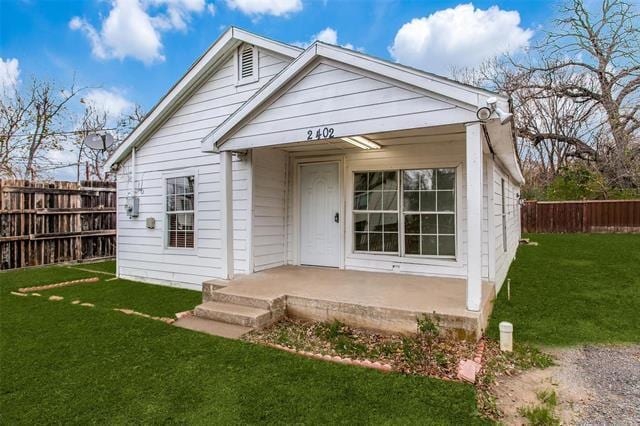 2402 N Winnetka Ave in Dallas, TX - Building Photo - Building Photo