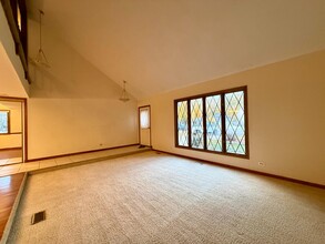 1205 N Scarlet Ct in Addison, IL - Building Photo - Building Photo