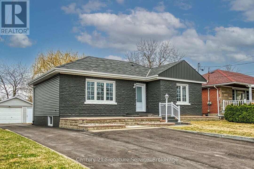 346 Pottruff Rd N in Hamilton, ON - Building Photo