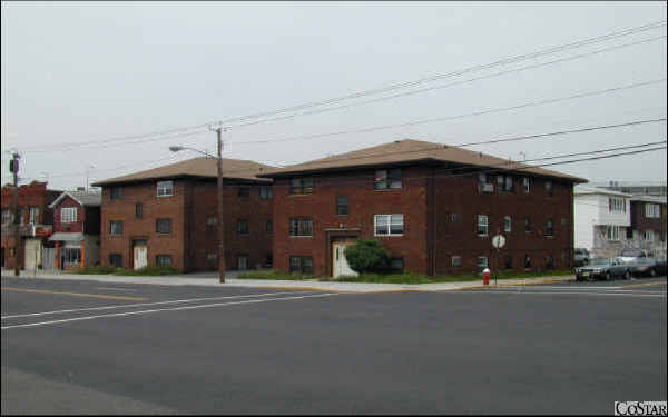 61-67 Kennedy Blvd in Bayonne, NJ - Building Photo