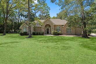 15456 Pin Oak Dr in Conroe, TX - Building Photo - Building Photo