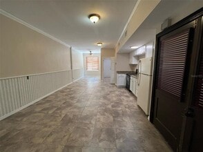 32 E Magnolia Ave in Eustis, FL - Building Photo - Building Photo
