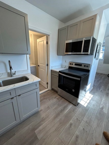 property at 20 Chapel St