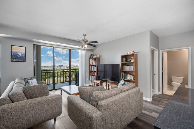 property at 5 E 14th Pl