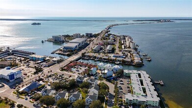 2633 N Paula Dr in Dunedin, FL - Building Photo - Building Photo