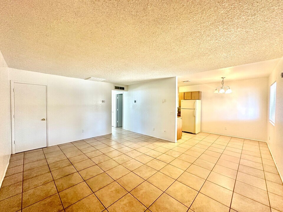 1185 S Alamo Ave in Tucson, AZ - Building Photo