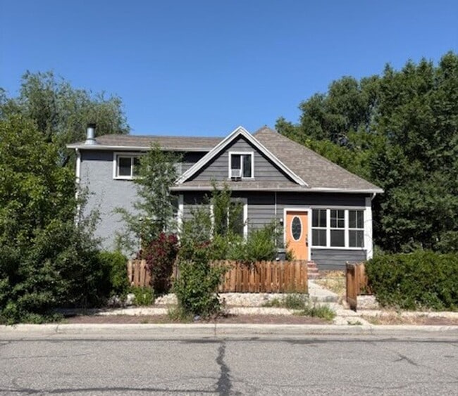 property at 262 Concord St