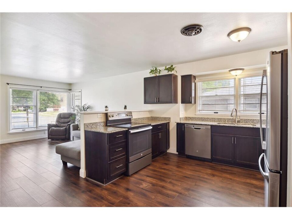 6239 Xerxes Ave S in Minneapolis, MN - Building Photo