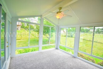 2803 Fayrdale Dr in Des Moines, IA - Building Photo - Building Photo