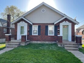 1125 North and South Rd, Unit 1125 in University City, MO - Building Photo