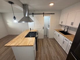 122 Rio Rd in El Paso, TX - Building Photo