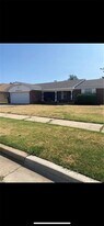 8004 S Country Club Dr in Oklahoma City, OK - Building Photo