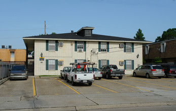 1348 Lake Ave in Metairie, LA - Building Photo - Building Photo