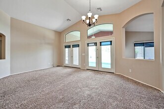 8205 S 45th Ln in Phoenix, AZ - Building Photo - Building Photo