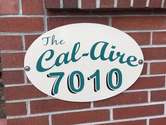 7010 California Ave SW, Unit 3