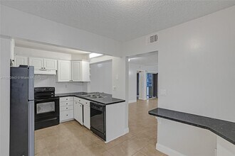 447 NE 210th Cir Terrace in Miami, FL - Building Photo - Building Photo