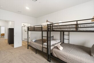 1706 Ripple Rock Dr in Washington, UT - Foto de edificio - Building Photo