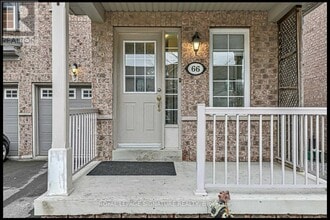 66 Coleridge Dr in Newmarket, ON - Building Photo - Building Photo