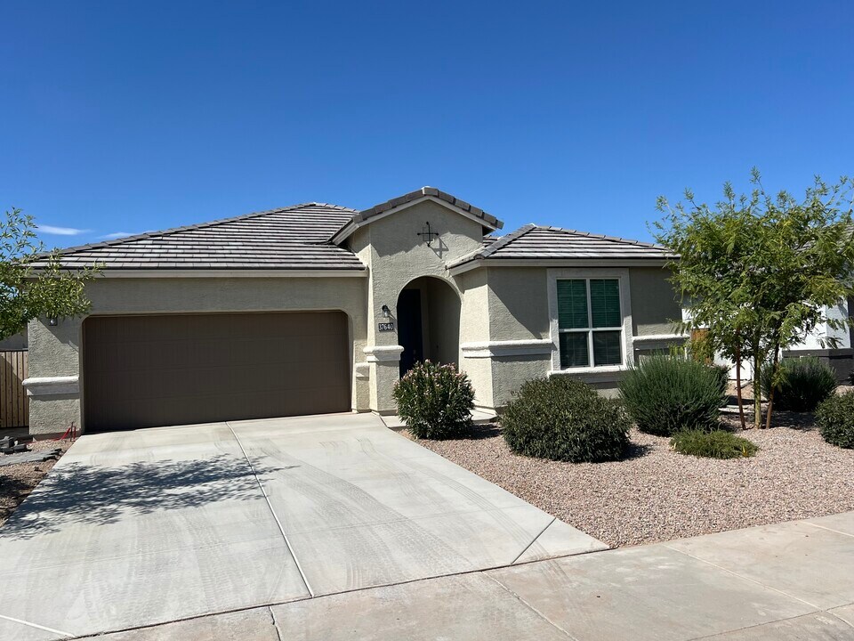 37640 W San Sisto Ave in Maricopa, AZ - Building Photo