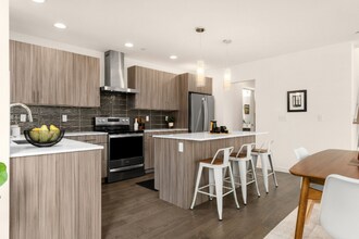 12672 60th Ave S in Seattle, WA - Building Photo - Building Photo