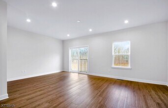 19 Peckwell St in Mt. Olive, NJ - Building Photo - Building Photo